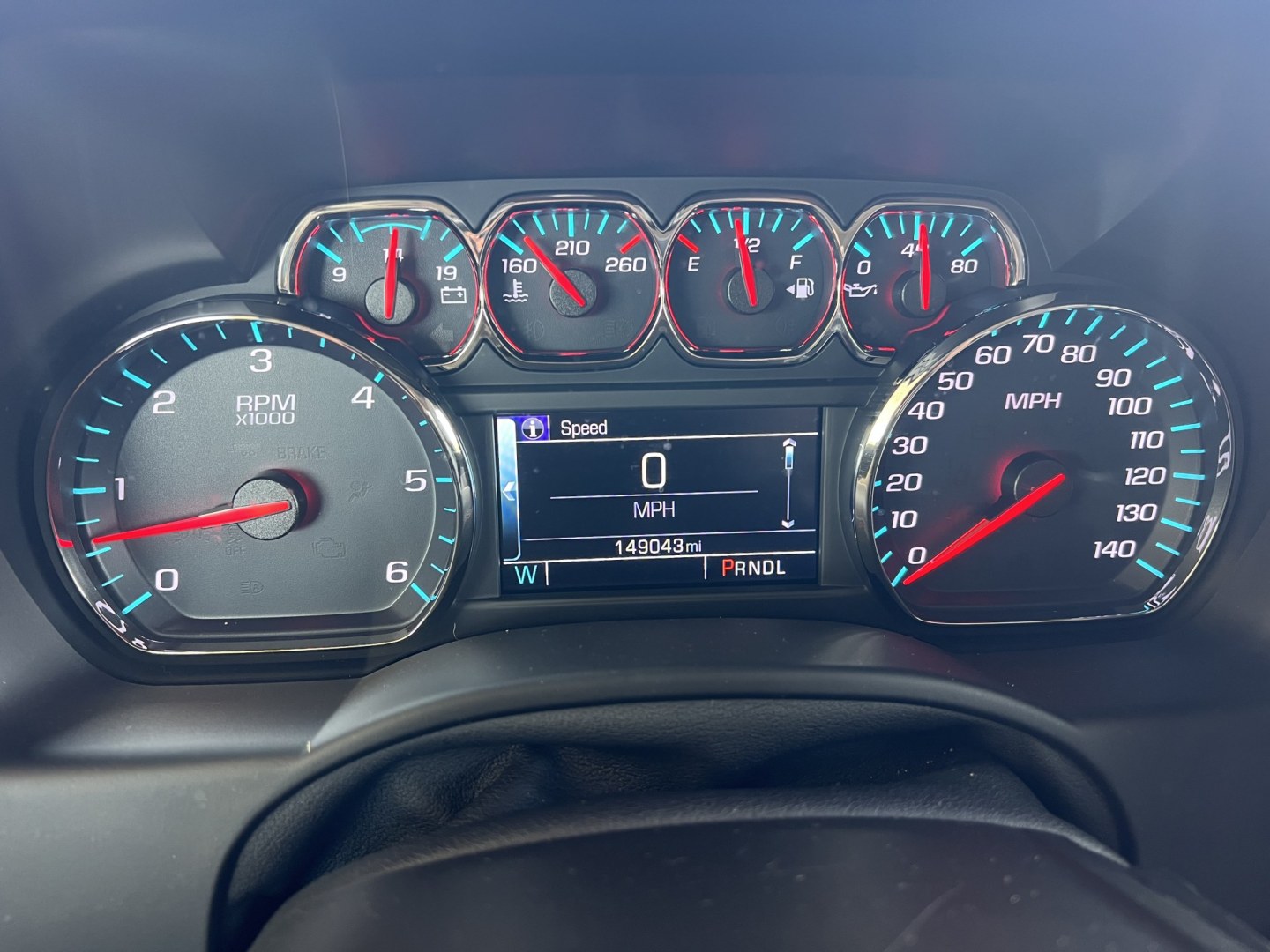 2018 Gray Metallic /Gray Chevrolet Suburban LT (1GNSCHKC7JR) with an 5.3L V8 engine, 6-Speed Automatic transmission, located at 4520 Airline Hwy, Baton Rouge, LA, 70805, (225) 357-1497, 30.509325, -91.145432 - 2018 Chevrolet Suburban LT 2WD **ONE OWNER** 5.3 V8 Gas, 149K Miles, Heated Leather Interior, Seats 7, Cold A/C, All Power, Bose Stereo, Navigation, Rear Camera, 20" Alloy Wheels, Tow Package. FOR INFO PLEASE CONTACT JEFF AT 225-413-0981. CHECK OUT OUR A+ RATING WITH THE BETTER BUSINESS BUREAU. WE H- Photo#16