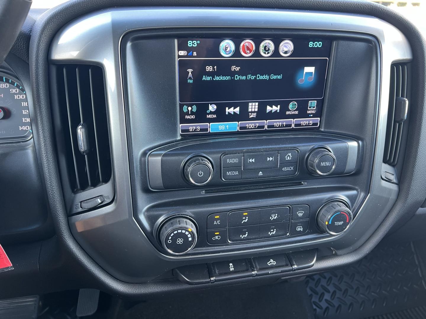 2017 White /Black Chevrolet Silverado 1500 LT (1GCRCREC7HZ) with an 5.3L V8 engine, 6-Speed Automatic transmission, located at 4520 Airline Hwy, Baton Rouge, LA, 70805, (225) 357-1497, 30.509325, -91.145432 - 2017 Chevrolet Silverado 1500 Double Cab LT 5.3 V8 Gas, 134K Miles, Cold A/C, Power Windows, Locks & Mirrors, Seats 6, Backup Camera, Spray In Bedliner, Good Tires, Tow Package. FOR INFO PLEASE CONTACT JEFF AT 225-413-0981. CHECK OUT OUR A+ RATING WITH THE BETTER BUSINESS BUREAU. WE HAVE BEEN A FAM- Photo#15