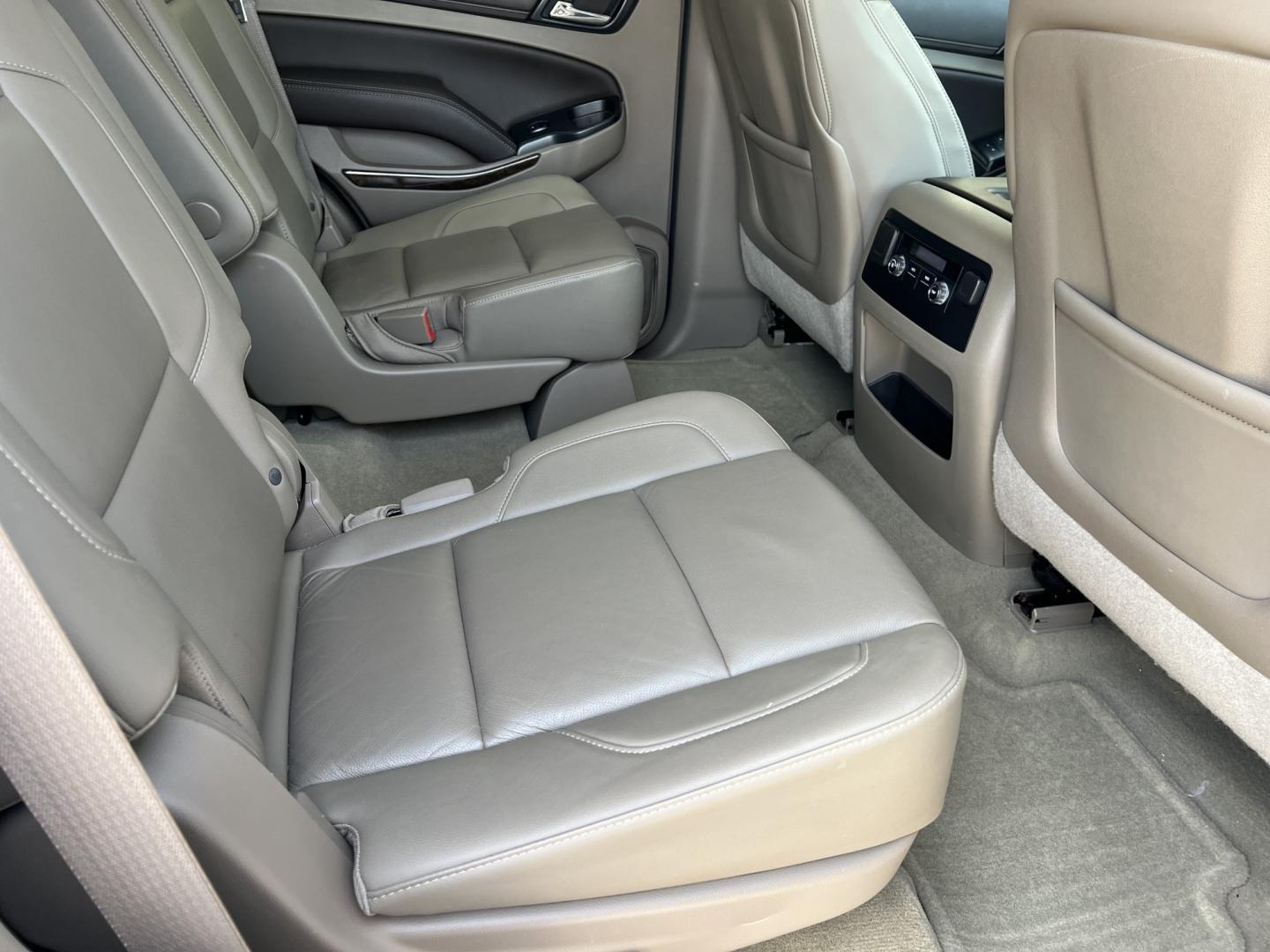 2015 White Diamond /Tan Chevrolet Tahoe LT (1GNSCBKC1FR) with an 5.3L V8 engine, 6-Speed Automatic transmission, located at 4520 Airline Hwy, Baton Rouge, LA, 70805, (225) 357-1497, 30.509325, -91.145432 - 2015 Chevrolet Tahoe LT **ONE OWNER & NO ACCIDENTS** 5.3 V8 Gas, 198K Miles, Leather Seats, Cold A/C, All Power, Bose Stereo, Seats 7, New Tires, Tow Package. FOR INFO PLEASE CONTACT JEFF AT 225-413-0981. CHECK OUT OUR A+ RATING WITH THE BETTER BUSINESS BUREAU. WE HAVE BEEN A FAMILY OWNED AND OPERA- Photo#10