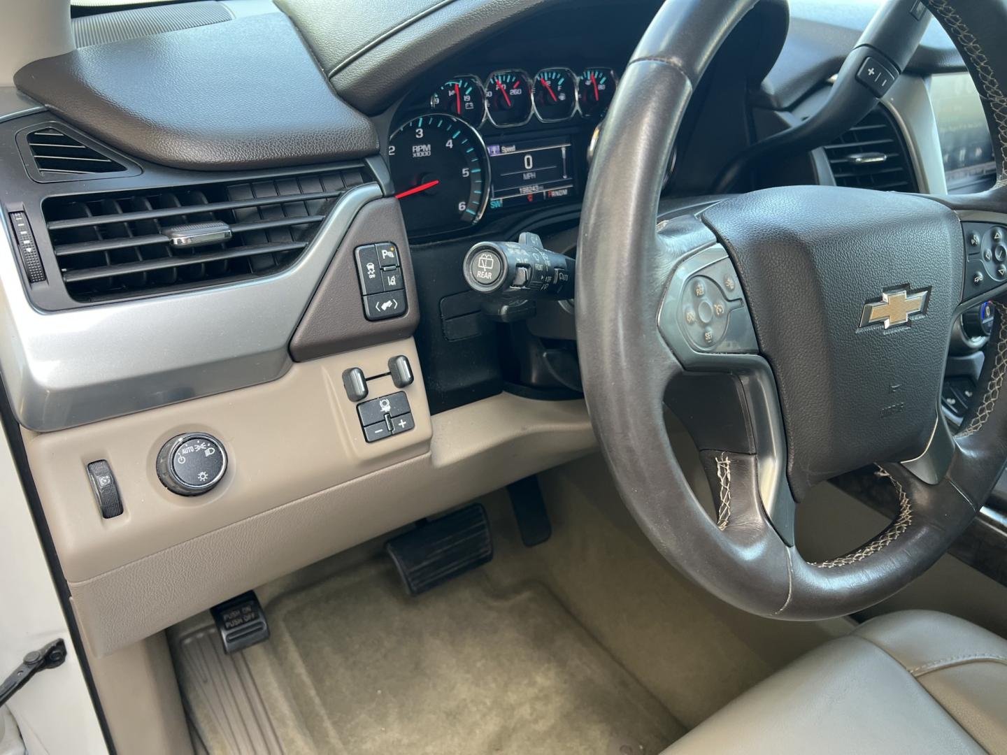 2015 White Diamond /Tan Chevrolet Tahoe LT (1GNSCBKC1FR) with an 5.3L V8 engine, 6-Speed Automatic transmission, located at 4520 Airline Hwy, Baton Rouge, LA, 70805, (225) 357-1497, 30.509325, -91.145432 - 2015 Chevrolet Tahoe LT **ONE OWNER & NO ACCIDENTS** 5.3 V8 Gas, 198K Miles, Leather Seats, Cold A/C, All Power, Bose Stereo, Seats 7, New Tires, Tow Package. FOR INFO PLEASE CONTACT JEFF AT 225-413-0981. CHECK OUT OUR A+ RATING WITH THE BETTER BUSINESS BUREAU. WE HAVE BEEN A FAMILY OWNED AND OPERA- Photo#14