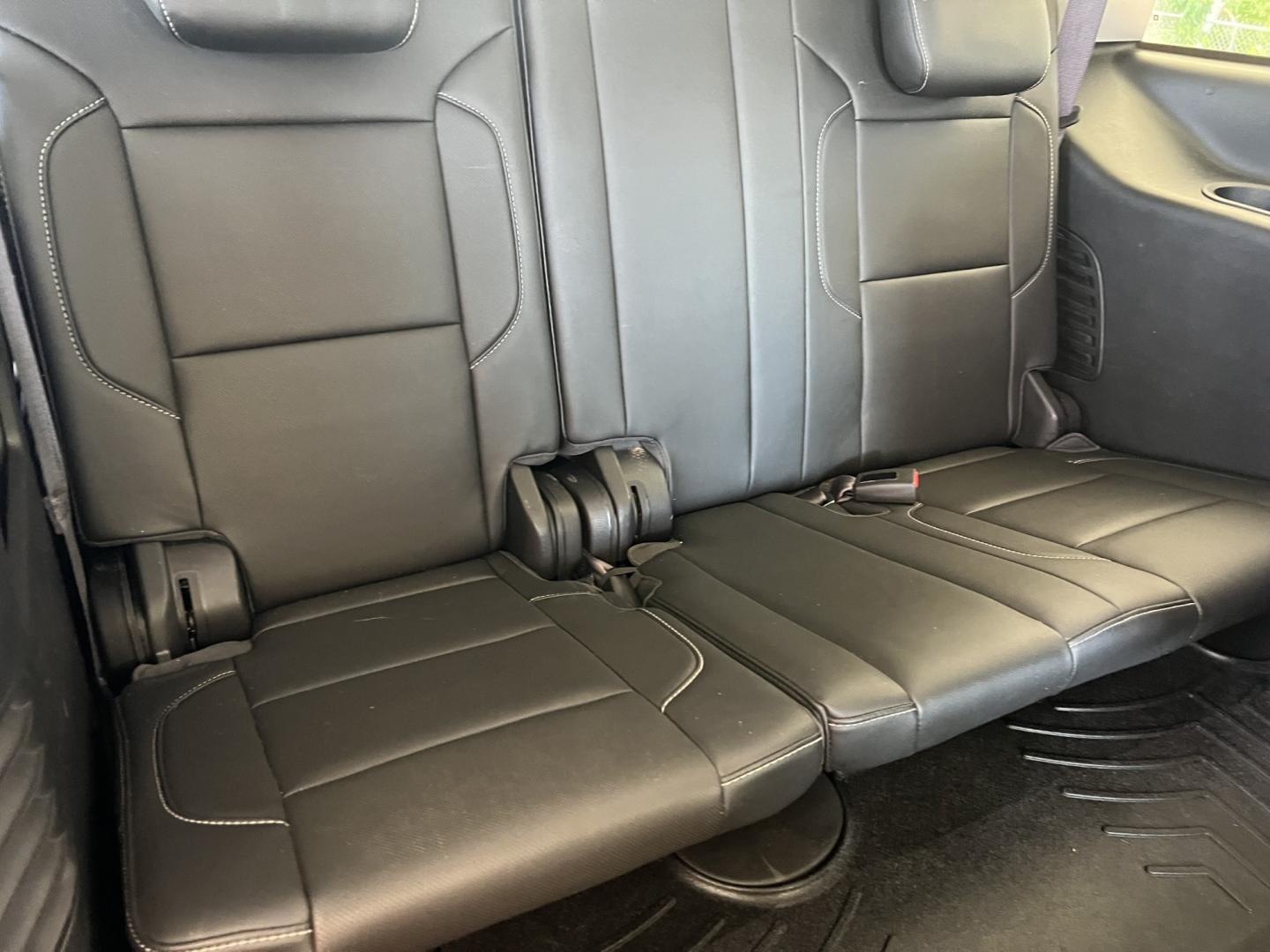 2016 Silver /Black Chevrolet Tahoe LTZ (1GNSCCKC4GR) with an 5.3L V8 engine, 6-Speed Automatic transmission, located at 4520 Airline Hwy, Baton Rouge, LA, 70805, (225) 357-1497, 30.509325, -91.145432 - 2016 Chevrolet Tahoe LTZ 5.3 V8 Gas, 166K Miles, Leather Seats, Sunroof, DVD, Cold A/C, All Power, Bose Stereo, Seats 7, Tow Package. FOR INFO PLEASE CONTACT JEFF AT 225-413-0981. CHECK OUT OUR A+ RATING WITH THE BETTER BUSINESS BUREAU. WE HAVE BEEN A FAMILY OWNED AND OPERATED BUSINESS AT THE SAME- Photo#13