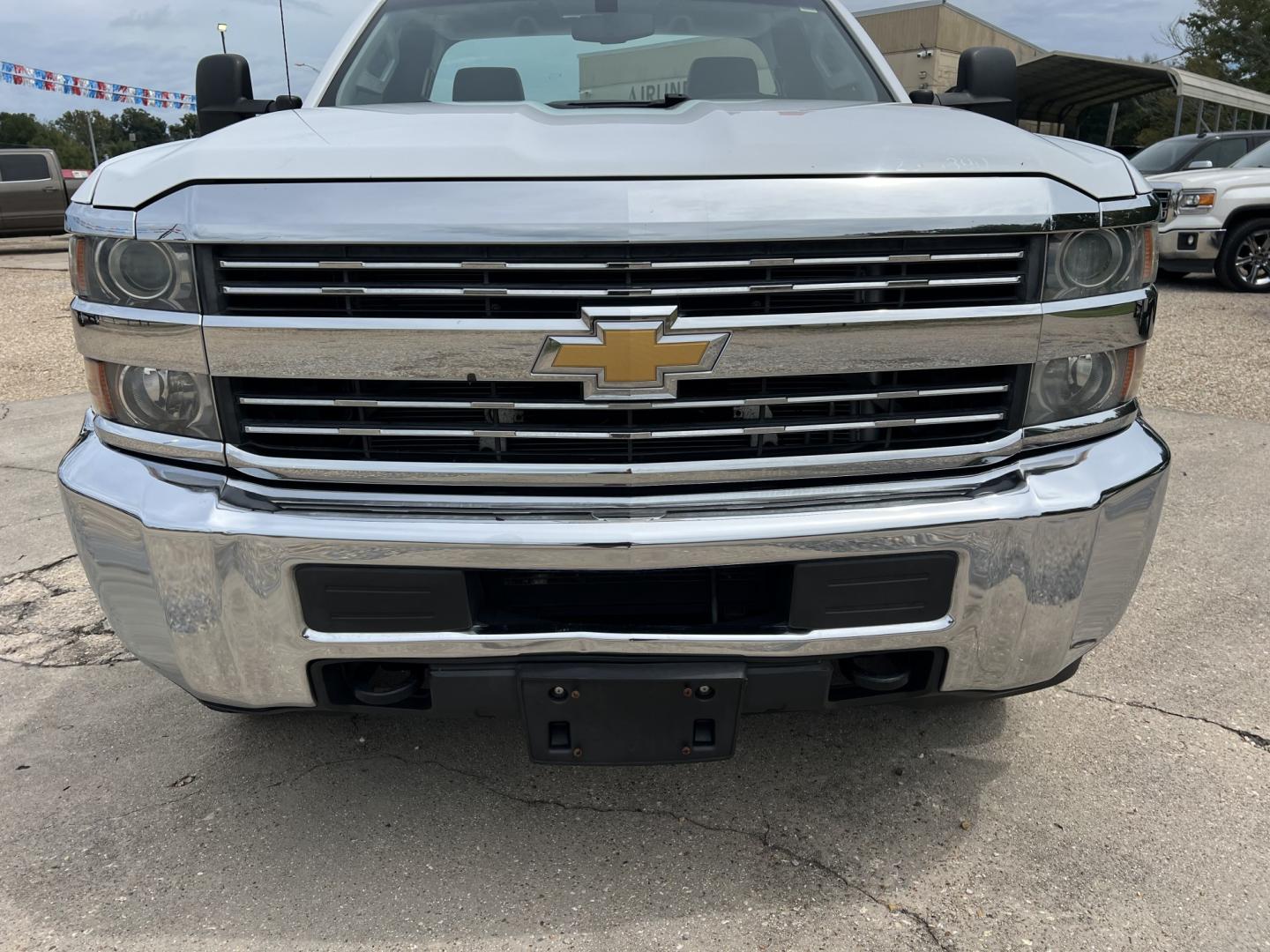 2016 White /Gray Chevrolet Silverado 3500HD Work Truck Long Box (1GB3CYCG8GZ) with an 6.0L V8 engine, 6 Speed Automatic transmission, located at 4520 Airline Hwy, Baton Rouge, LA, 70805, (225) 357-1497, 30.509325, -91.145432 - 2016 Chevrolet Silverado 3500HD 2WD, Knapheide Utility Bed, 6.0 V8 Gas, 171K Miles, Cold A/C, Tow Package. FOR INFO PLEASE CONTACT JEFF AT 225-413-0981. CHECK OUT OUR A+ RATING WITH THE BETTER BUSINESS BUREAU. WE HAVE BEEN A FAMILY OWNED AND OPERATED BUSINESS AT THE SAME LOCATION FOR OVER 48 YEARS.- Photo#2