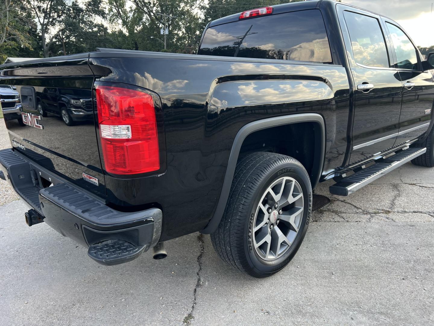 2014 Black /Black GMC Sierra 1500 SLT (All Terrain) (3GTU2VEC6EG) with an 5.3L V8 engine, 6-Speed Automatic transmission, located at 4520 Airline Hwy, Baton Rouge, LA, 70805, (225) 357-1497, 30.509325, -91.145432 - 2014 GMC Sierra 1500 Crew Cab SLT 4WD (All Terrain Pkg), NO ACCIDENTS, 5.3 V8 Gas, 136K Miles, Heated Leather, All Power, New Tires, Bed Cover, Cold A/C, Tow Package. Has Minor Ding & Scratches. FOR INFO PLEASE CONTACT JEFF AT 225-413-0981. CHECK OUT OUR A+ RATING WITH THE BETTER BUSINESS BUREAU. WE- Photo#5