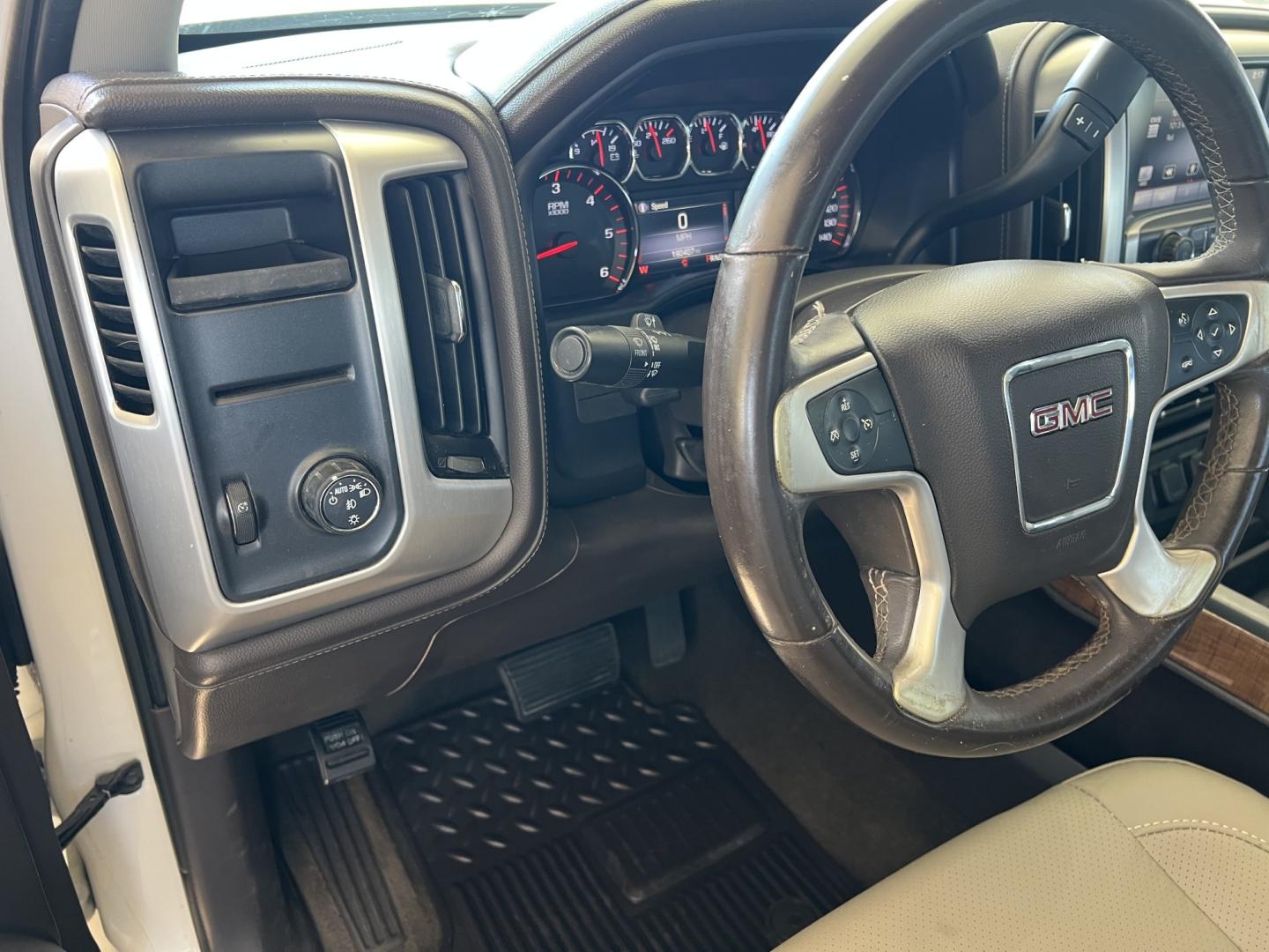 2015 White Diamond /Tan GMC Sierra 1500 SLT (3GTP1VEC6FG) with an 5.3L V8 engine, 6 Speed Automatic transmission, located at 4520 Airline Hwy, Baton Rouge, LA, 70805, (225) 357-1497, 30.509325, -91.145432 - 2015 GMC Sierra 1500 Crew Cab SLT, 5.3 V8 Gas, 190K Miles, Heated & Cooled Leather, All Power, Cold A/C, Backup Camera, Tow Package. FOR INFO PLEASE CONTACT JEFF AT 225-413-0981. CHECK OUT OUR A+ RATING WITH THE BETTER BUSINESS BUREAU. WE HAVE BEEN A FAMILY OWNED AND OPERATED BUSINESS AT THE SAME LO- Photo#12