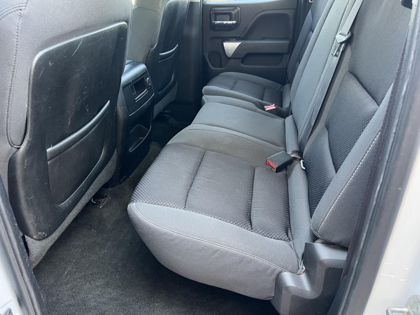 2014 White /Black Chevrolet Silverado 1500 LT (1GCRCREC1EZ) with an 5.3L V8 engine, 6-Speed Automatic transmission, located at 4520 Airline Hwy, Baton Rouge, LA, 70805, (225) 357-1497, 30.509325, -91.145432 - 2014 Chevrolet Silverado 1500 Double Cab LT 2WD 5.3 V8 Gas, 144K Miles, Power Bucket Seats, Power Windows, Locks & Mirrors, Cold A/C, Bedcover, Tow Package. Has Minor Dings & Scratches. FOR INFO PLEASE CONTACT JEFF AT 225-413-0981. CHECK OUT OUR A+ RATING WITH THE BETTER BUSINESS BUREAU. WE HAVE BEE- Photo#11