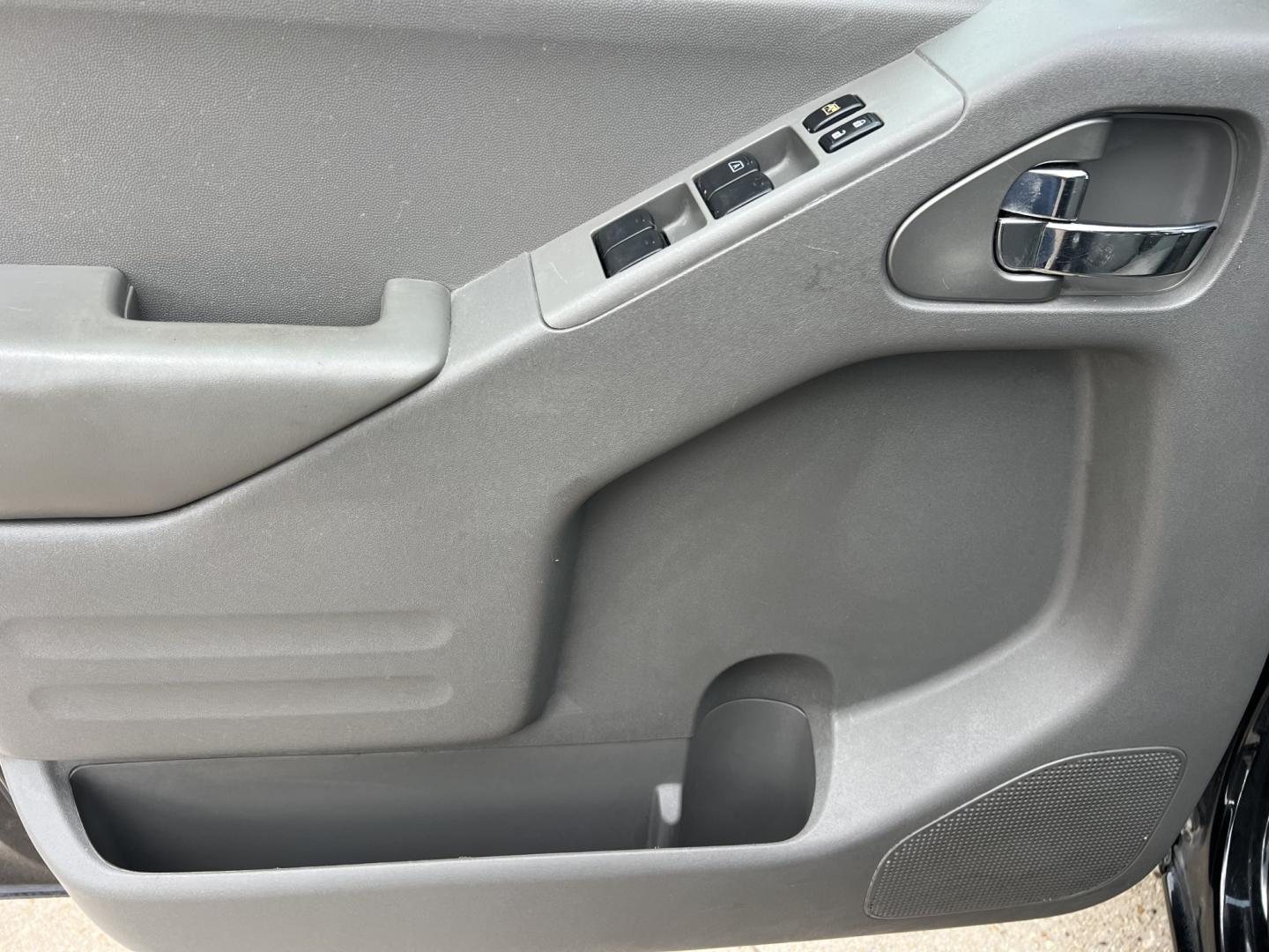 2016 Black /Gray Nissan Frontier SV (1N6AD0ER5GN) with an 4.0L V6 DOHC 24V engine, Automatic transmission, located at 4520 Airline Hwy, Baton Rouge, LA, 70805, (225) 357-1497, 30.509325, -91.145432 - 2016 Nissan Frontier Crew Cab SV 2WD 4.0 V6 Gas, 132K Miles, Automatic Transmission, Power Windows, Locks & Mirrors, Cold A/C, Bluetooth Radio, Tow Package. FOR INFO PLEASE CONTACT JEFF AT 225-413-0981. CHECK OUT OUR A+ RATING WITH THE BETTER BUSINESS BUREAU. WE HAVE BEEN A FAMILY OWNED AND OPERATED- Photo#17