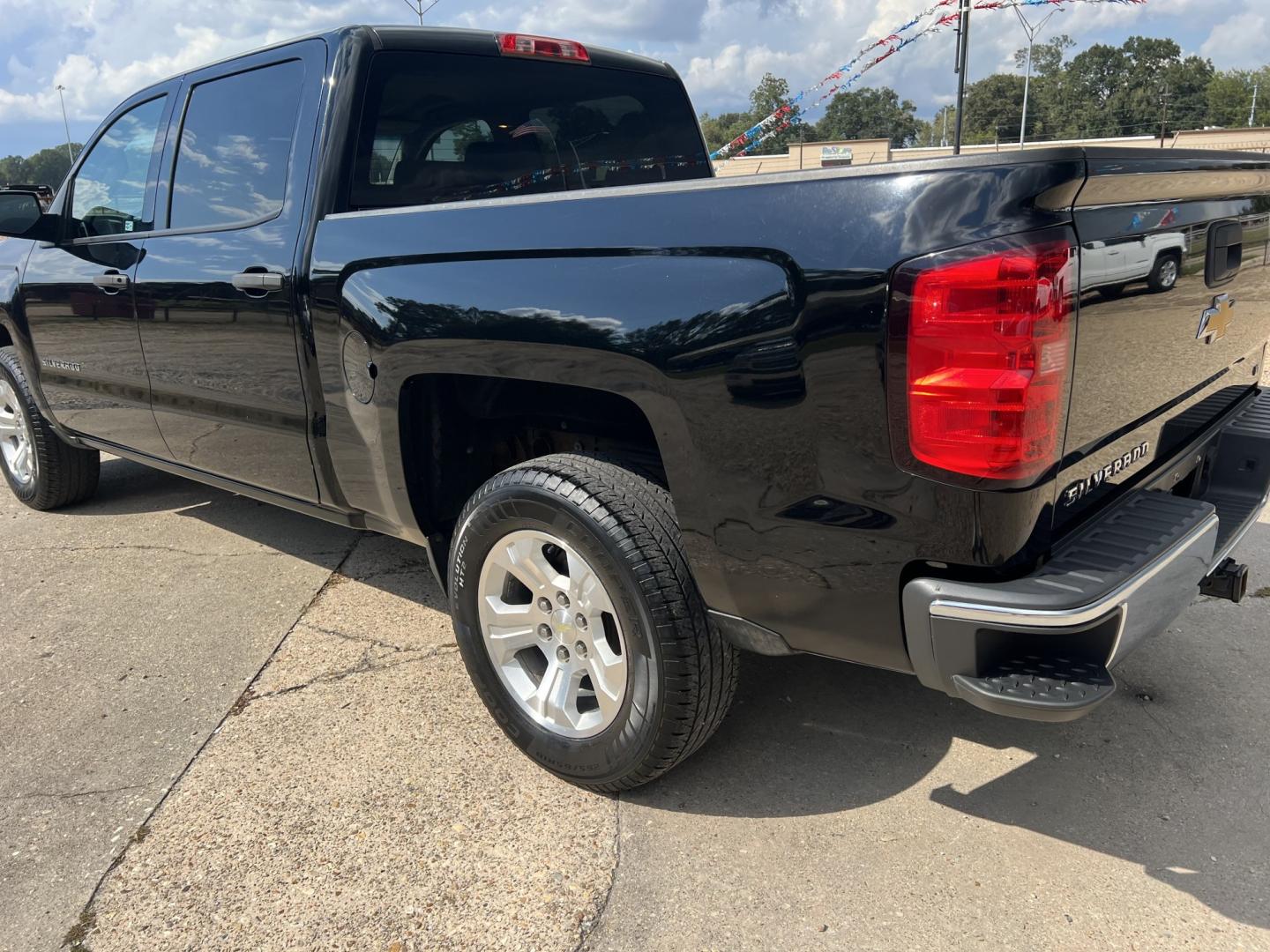 2014 Black /Black Chevrolet Silverado 1500 LT (3GCPCREC6EG) with an 5.3L V8 engine, 6-Speed Automatic transmission, located at 4520 Airline Hwy, Baton Rouge, LA, 70805, (225) 357-1497, 30.509325, -91.145432 - 2014 Chevrolet Silverado 1500 Crew Cab LT **ONE OWNER** 5.3 V8 Gas, 161K Miles, Power Seat, Windows, Locks & Mirrors, Cold A/C, Backup Camera, Tow Package. FOR INFO PLEASE CONTACT JEFF AT 225-413-0981. CHECK OUT OUR A+ RATING WITH THE BETTER BUSINESS BUREAU. WE HAVE BEEN A FAMILY OWNED AND OPERATED- Photo#7