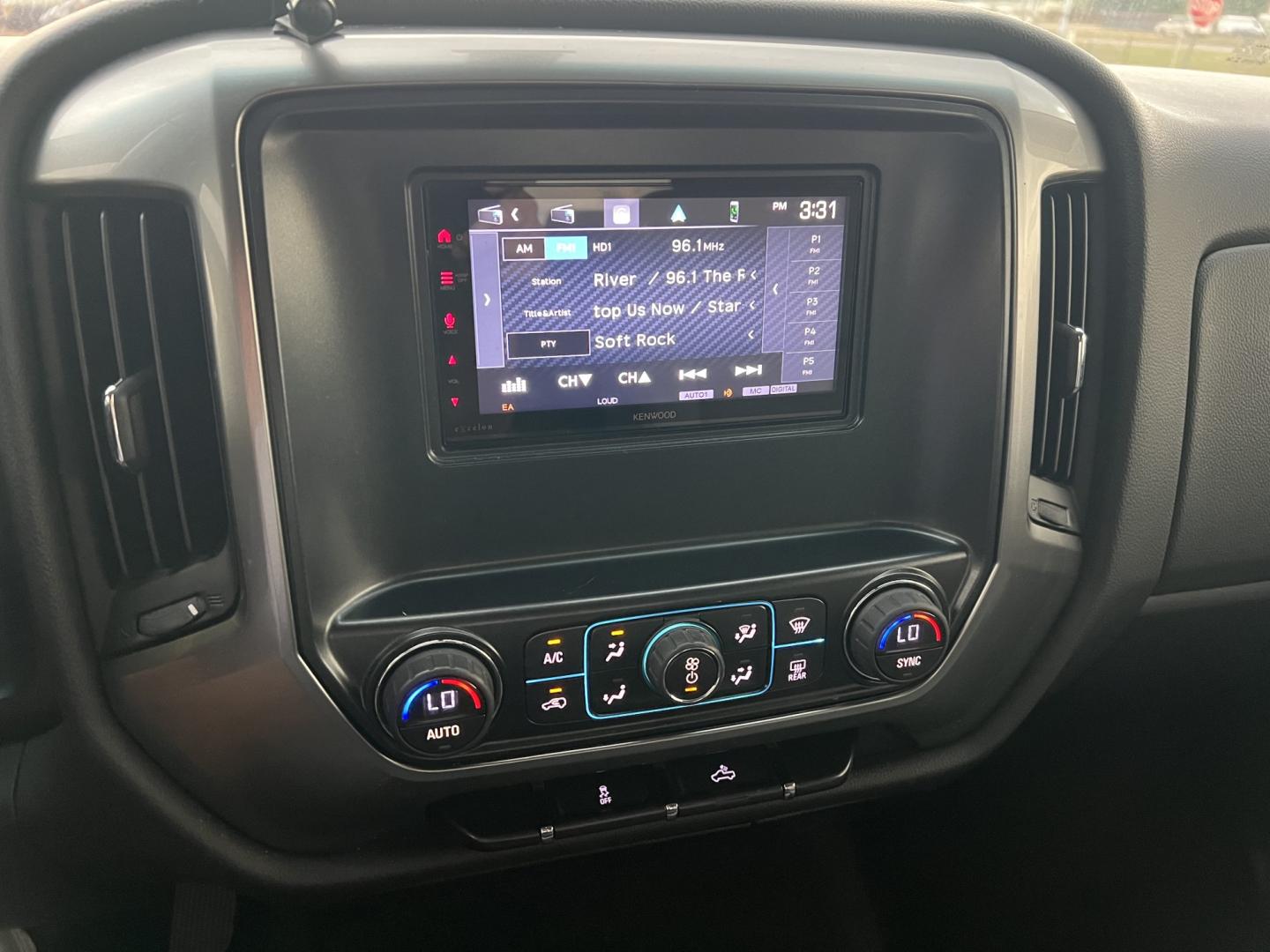 2014 Dark Granite /Gray Chevrolet Silverado 1500 LT (3GCPCREC7EG) with an 5.3L V8 engine, 6-Speed Automatic transmission, located at 4520 Airline Hwy, Baton Rouge, LA, 70805, (225) 357-1497, 30.509325, -91.145432 - 2014 Chevrolet Silverado 1500 Crew Cab LT 2WD 5.3 V8 Gas, 187K Miles, Power Seat, Windows, Locks & Mirrors, Cold A/C, Backup Camera, 20" Alloy Wheels, Tow Package. FOR INFO PLEASE CONTACT JEFF AT 225-413-0981. CHECK OUT OUR A+ RATING WITH THE BETTER BUSINESS BUREAU. WE HAVE BEEN A FAMILY OWNED AND- Photo#15