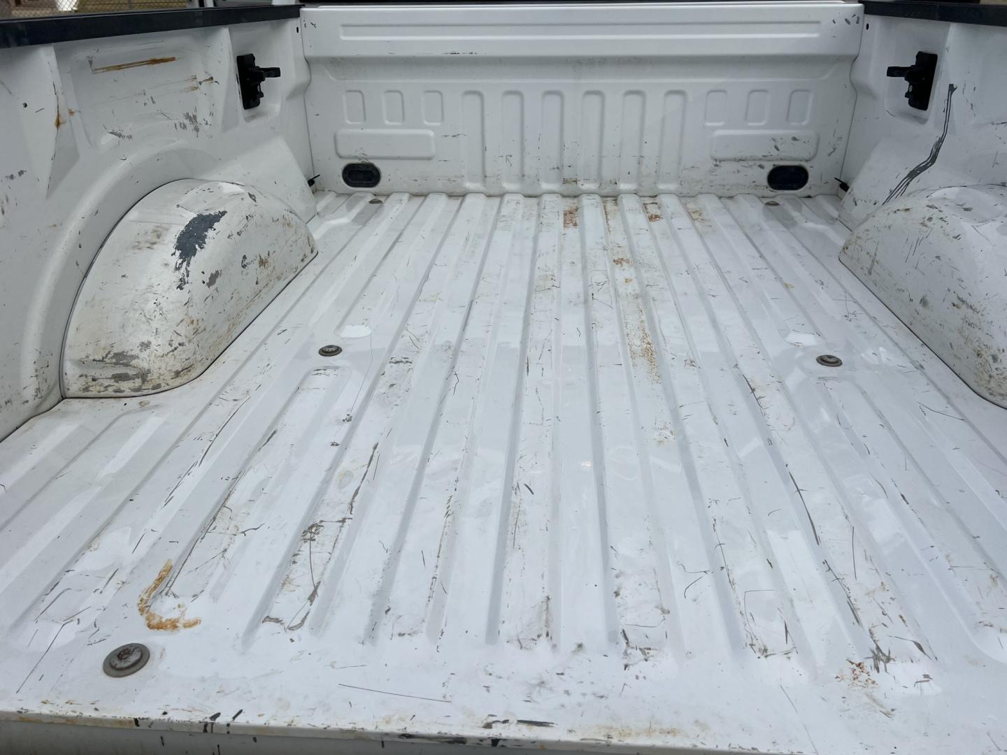 2019 White /Gray Ford F-150 XL (1FTFW1E43KF) with an 3.5L V6 EcoBoost engine, 10 Speed Automatic transmission, located at 4520 Airline Hwy, Baton Rouge, LA, 70805, (225) 357-1497, 30.509325, -91.145432 - 2019 Ford F-150 SuperCrew XL 4X4 **NO ACCIDENTS** 3.5 V6 EcoBoost Gas, 117K Miles, 6.5 Ft Bed, Cold A/C, Seats 6, Tow Package. FOR INFO PLEASE CONTACT JEFF AT 225-413-0981. CHECK OUT OUR A+ RATING WITH THE BETTER BUSINESS BUREAU. WE HAVE BEEN A FAMILY OWNED AND OPERATED BUSINESS AT THE SAME LOCATIO- Photo#17